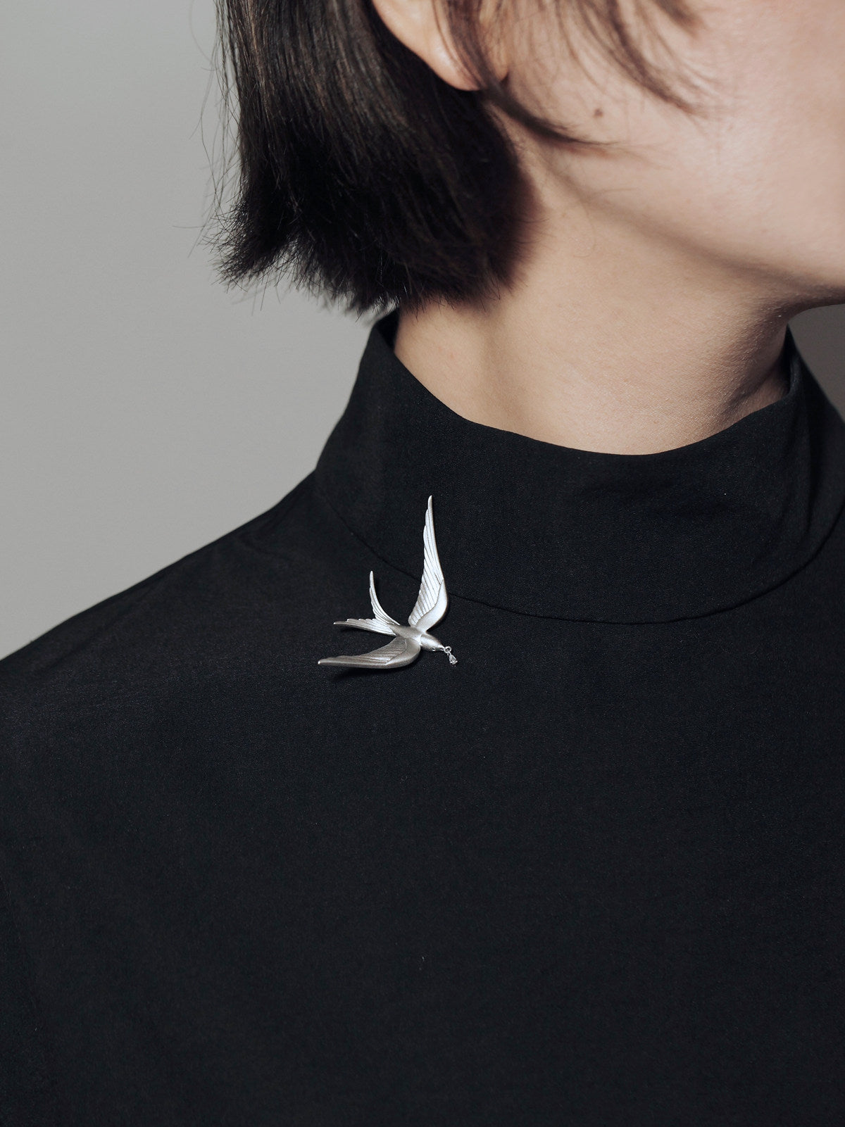 Sterling Silver Swallow Brooch: Elegant Bird Pin, Minimalist Jewelry